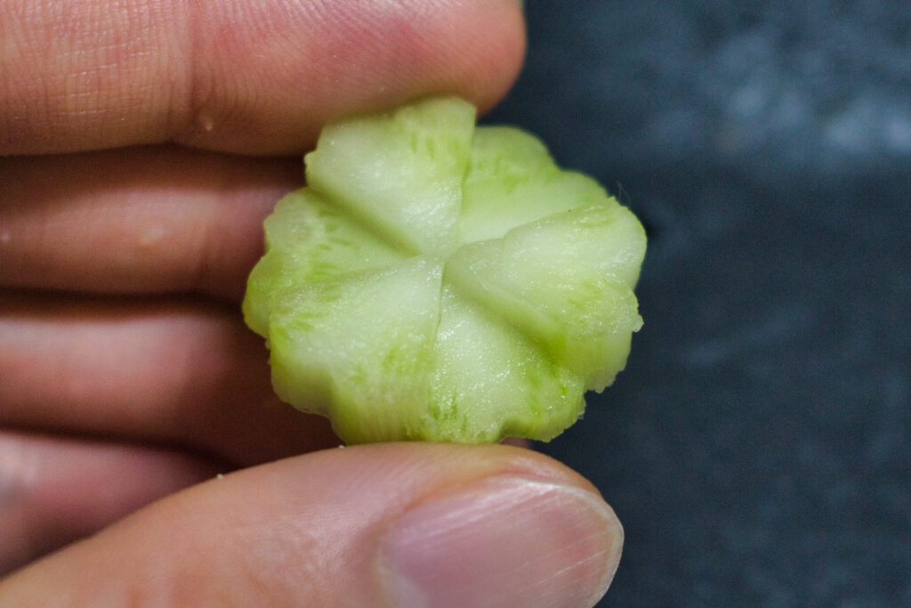 おしゃれ 菊型で野菜の飾り切りアレンジ お弁当やおせちにもおすすめ クエムブログ